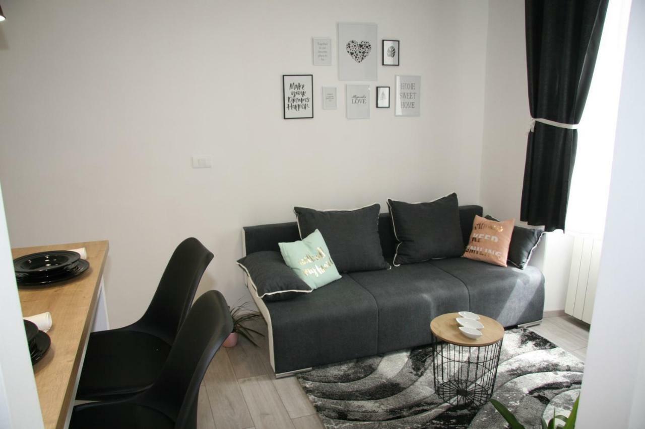 Stylish Apartment In City Center PUY Exterior foto