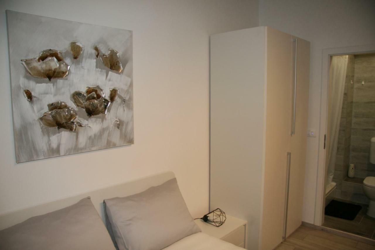 Stylish Apartment In City Center PUY Exterior foto