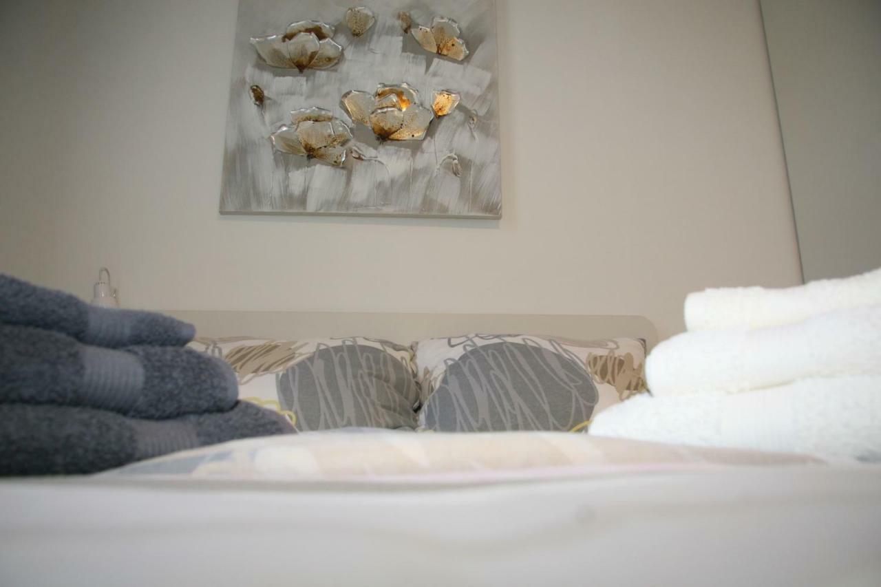 Stylish Apartment In City Center PUY Exterior foto